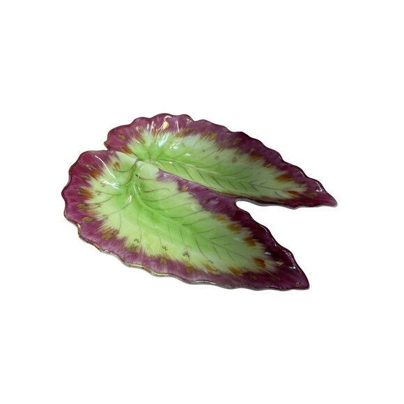 Vintage Hand-Painted Leaf-Shaped Ceramic Dish From Japan - Picture 1 of 5